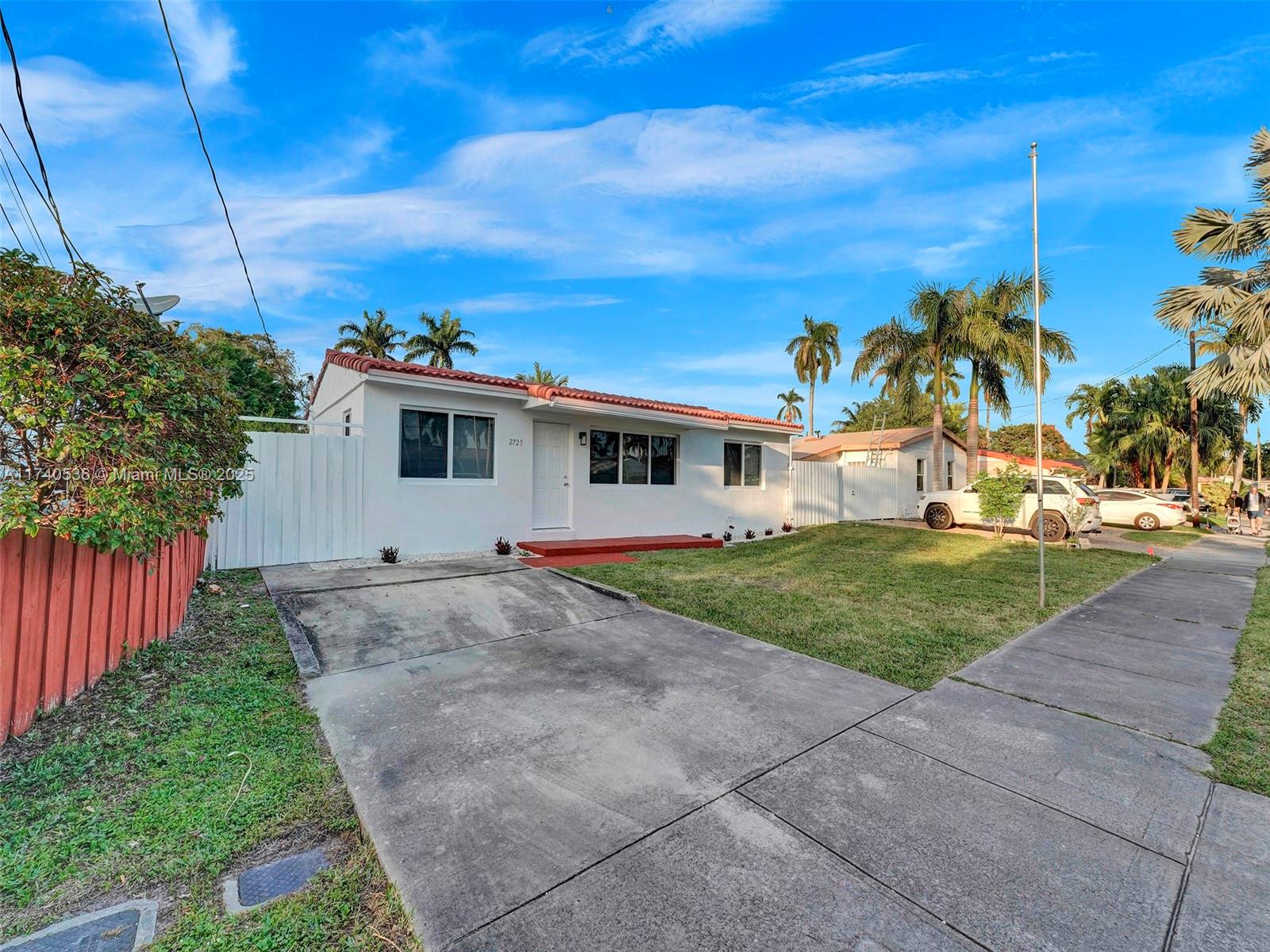 Property for Sale at 2725 Scott St, Hollywood, Broward County, Florida - Bedrooms: 3 
Bathrooms: 2  - $539,999