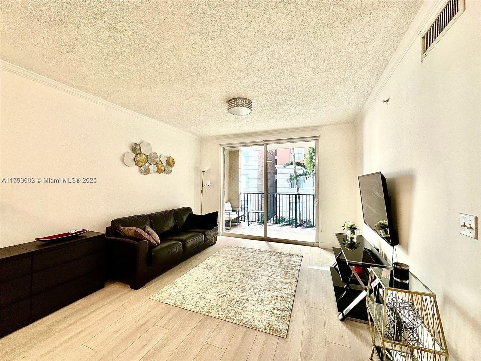 17100 N Bay Rd 1209