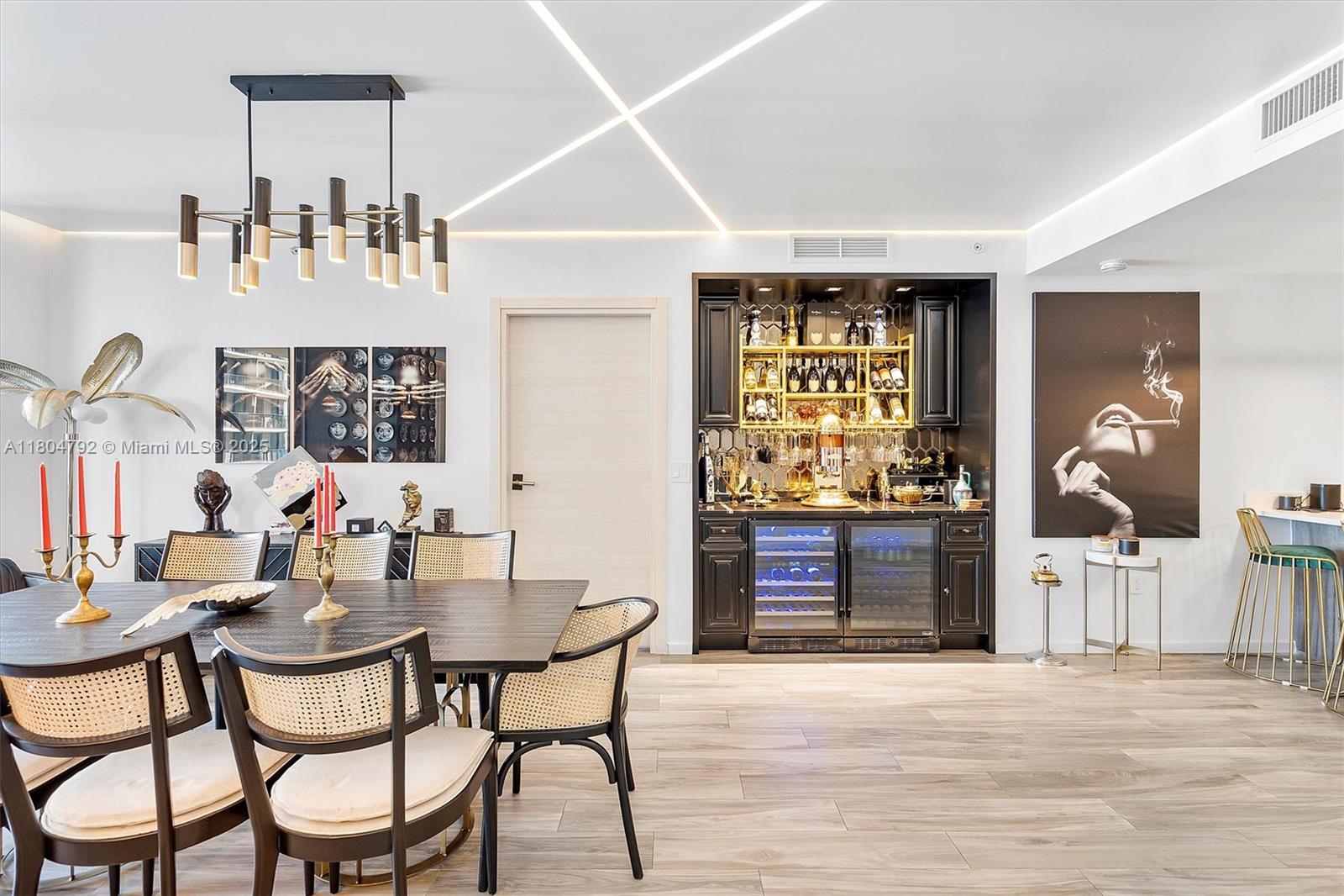 801 SMA RESIDENCES CONDO - Residential