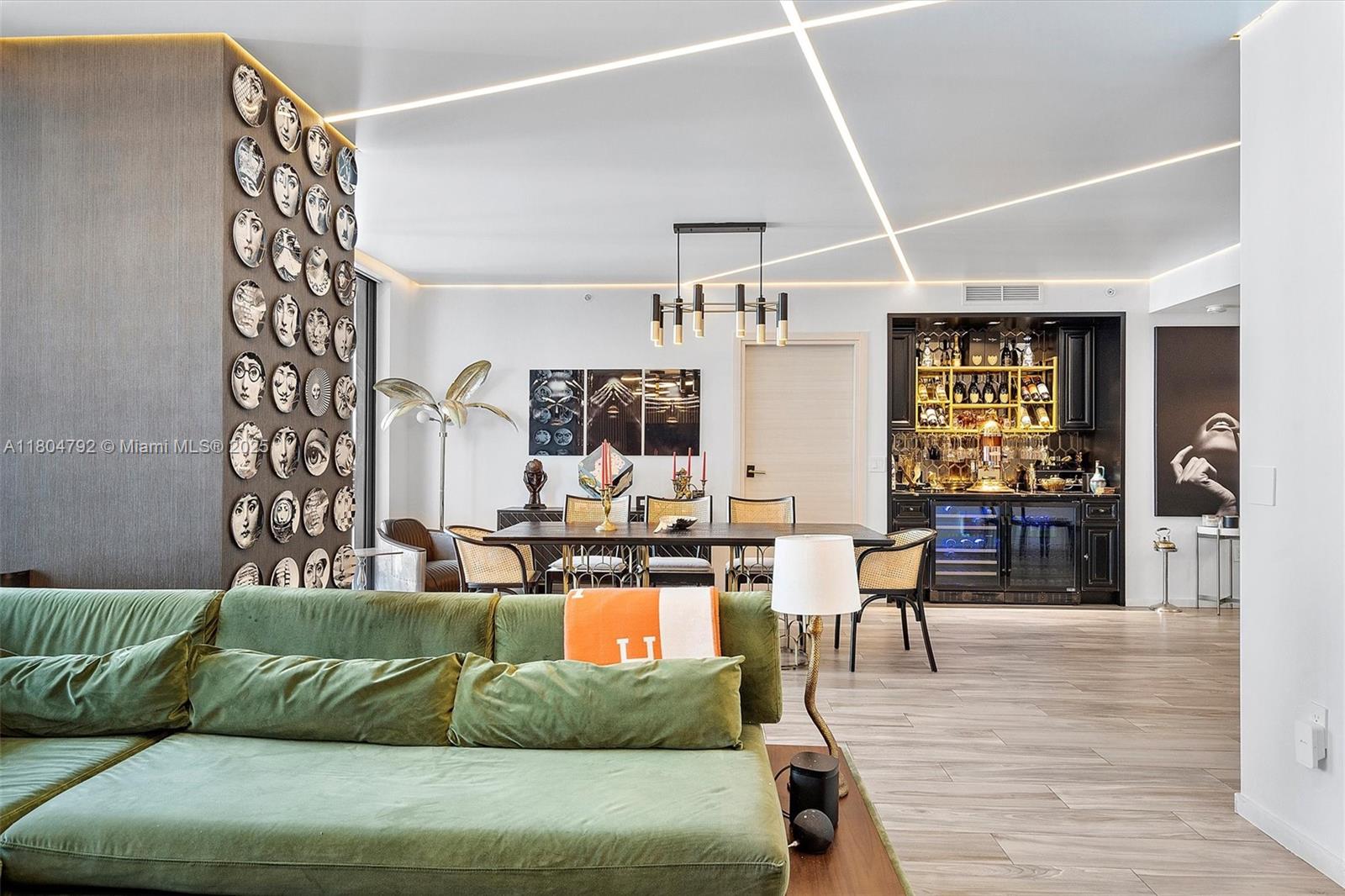 801 SMA RESIDENCES CONDO - Residential