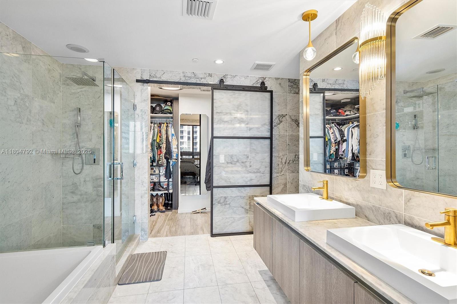 801 SMA RESIDENCES CONDO - Residential