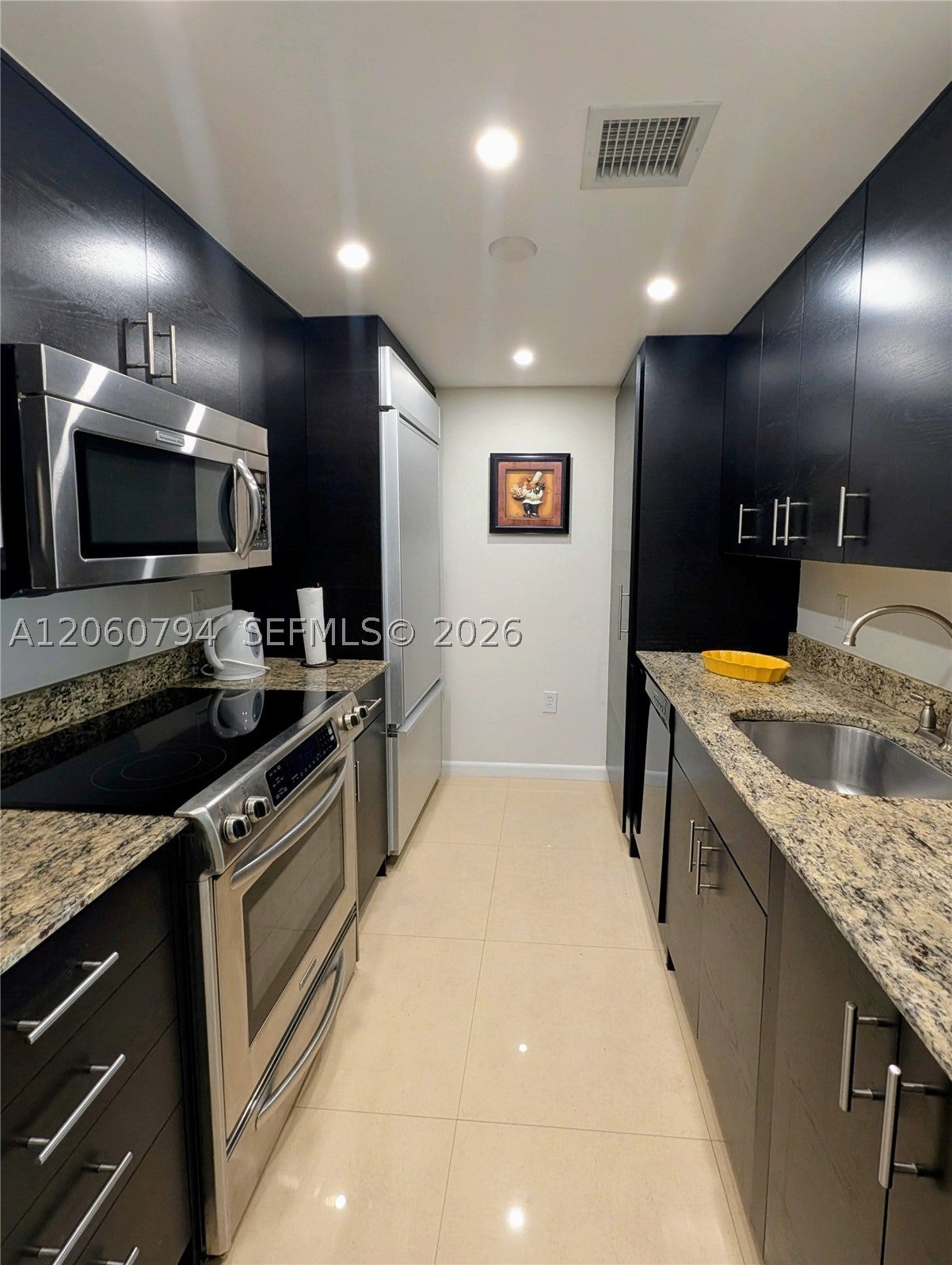 10275 Collins Ave 1106