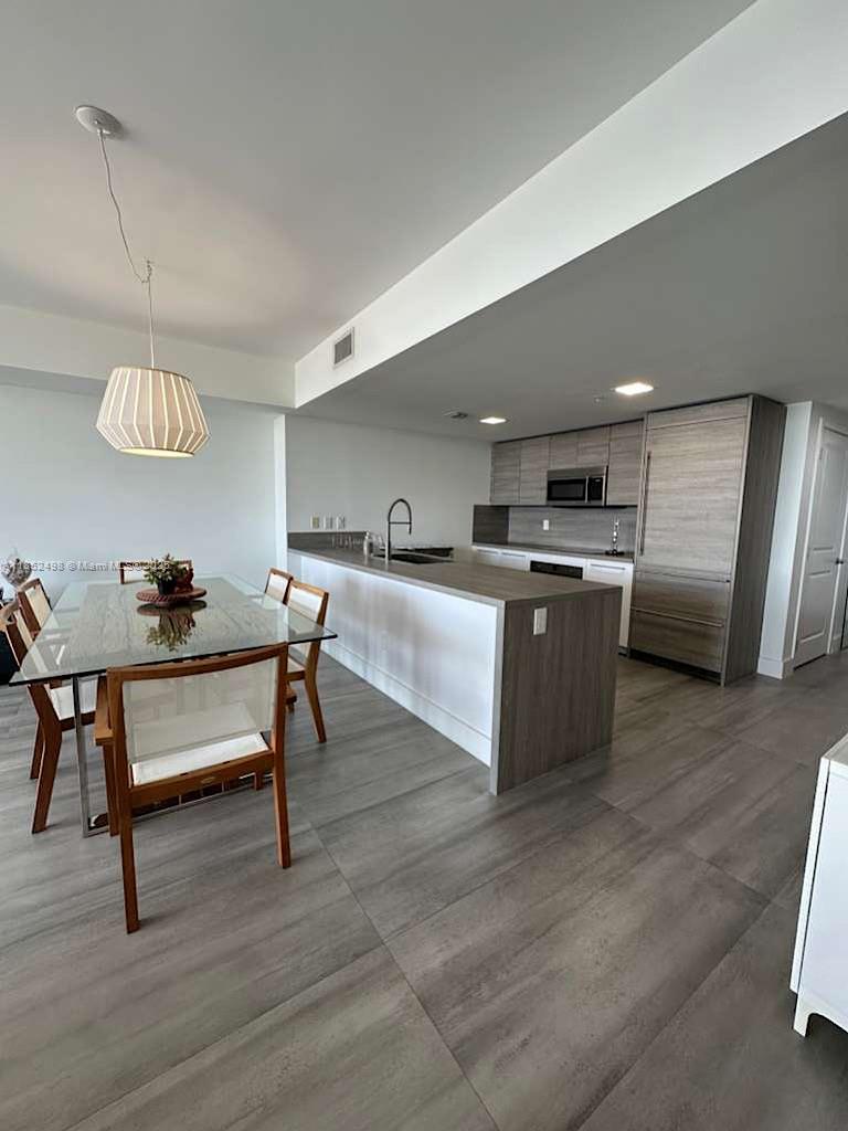 400 Sunny Isles Blvd 1616