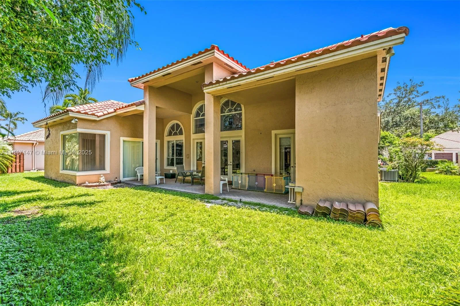 Cooper City, Florida 33026, United States, 5 Bedrooms Bedrooms, ,5 BathroomsBathrooms,Residential,Active,178749