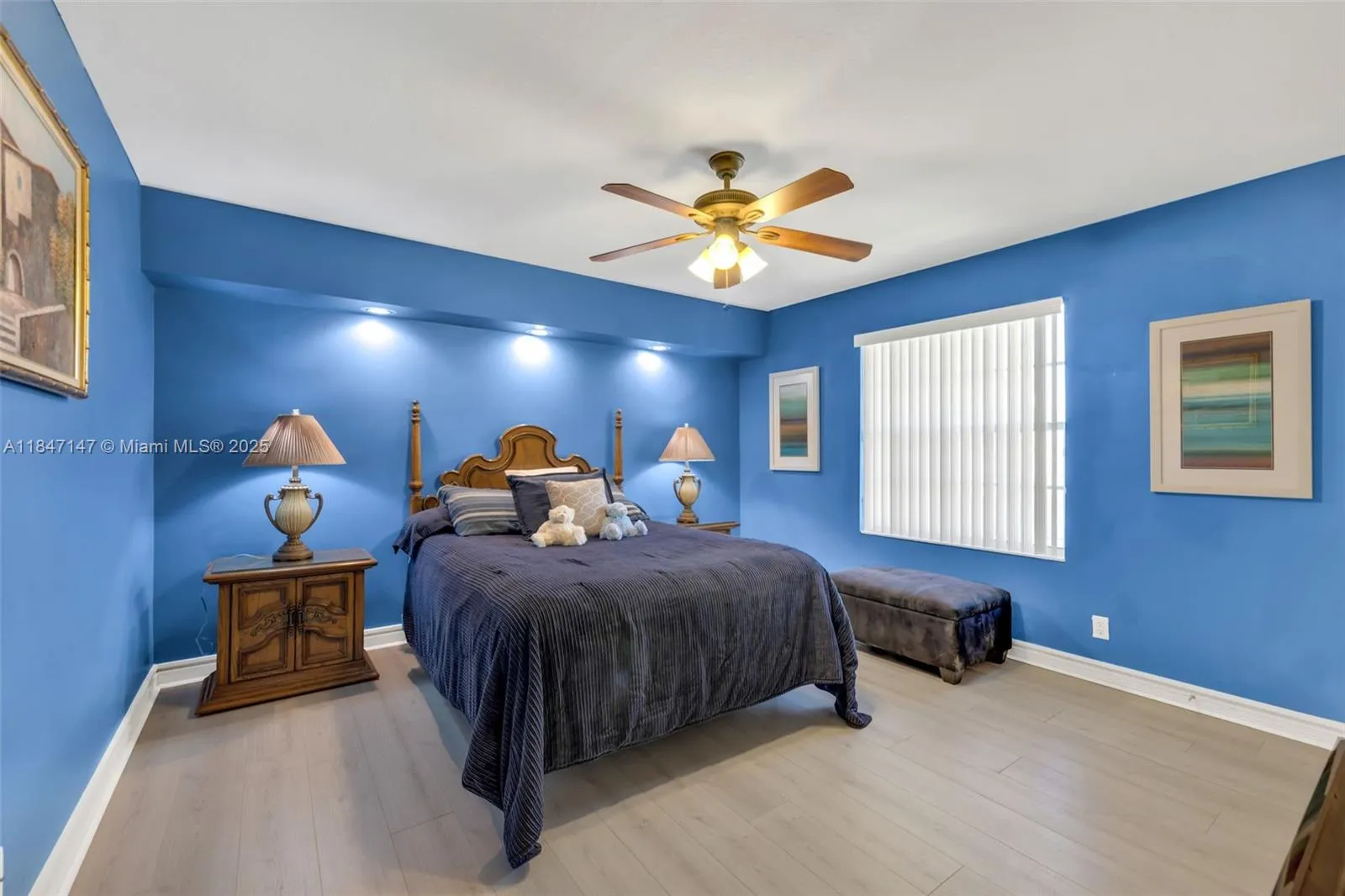 Cooper City, Florida 33026, United States, 5 Bedrooms Bedrooms, ,5 BathroomsBathrooms,Residential,Active,178749