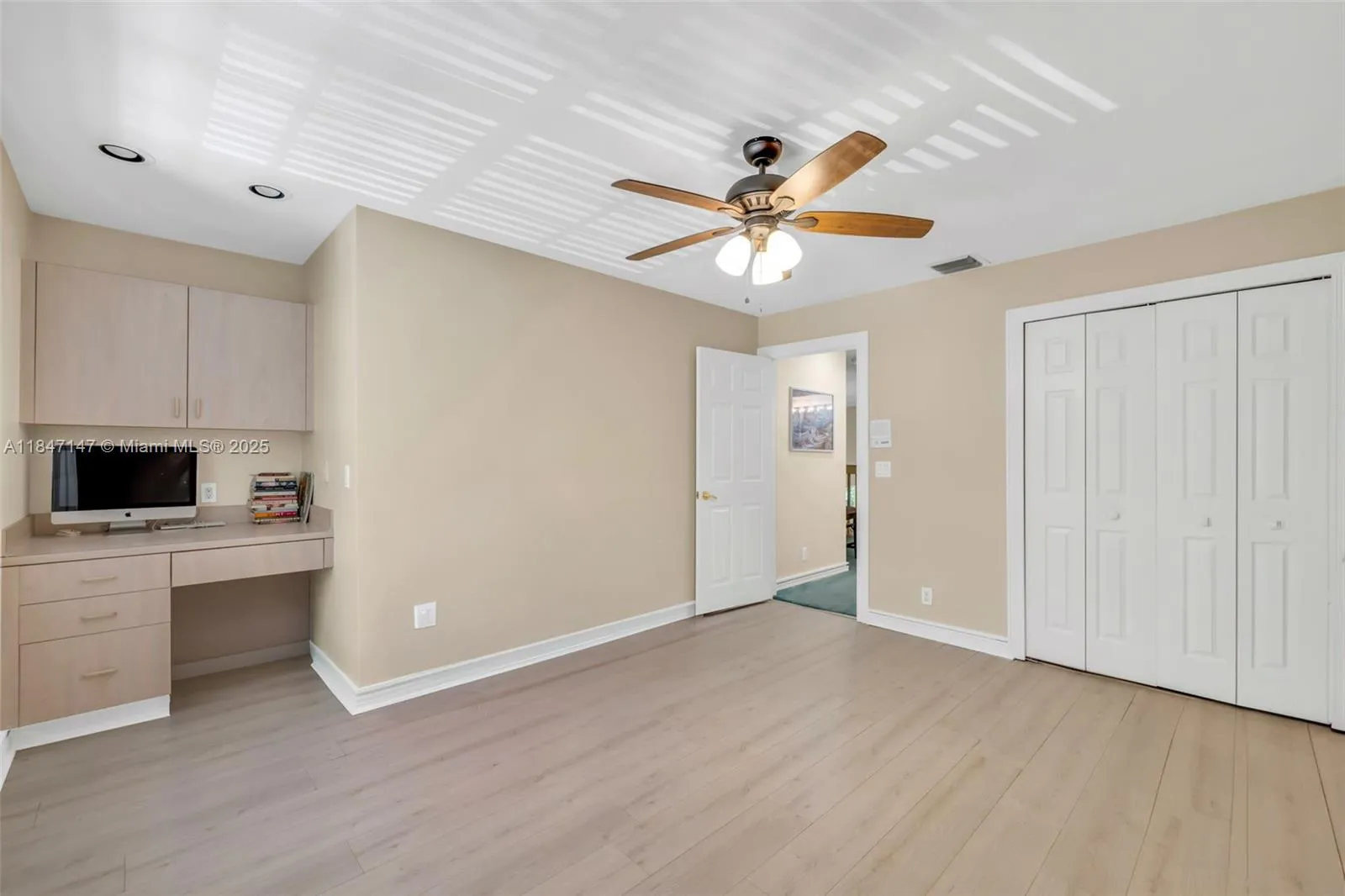 Cooper City, Florida 33026, United States, 5 Bedrooms Bedrooms, ,5 BathroomsBathrooms,Residential,Active,178749