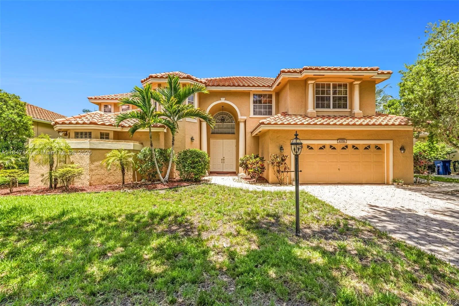 Cooper City, Florida 33026, United States, 5 Bedrooms Bedrooms, ,5 BathroomsBathrooms,Residential,Active,178749