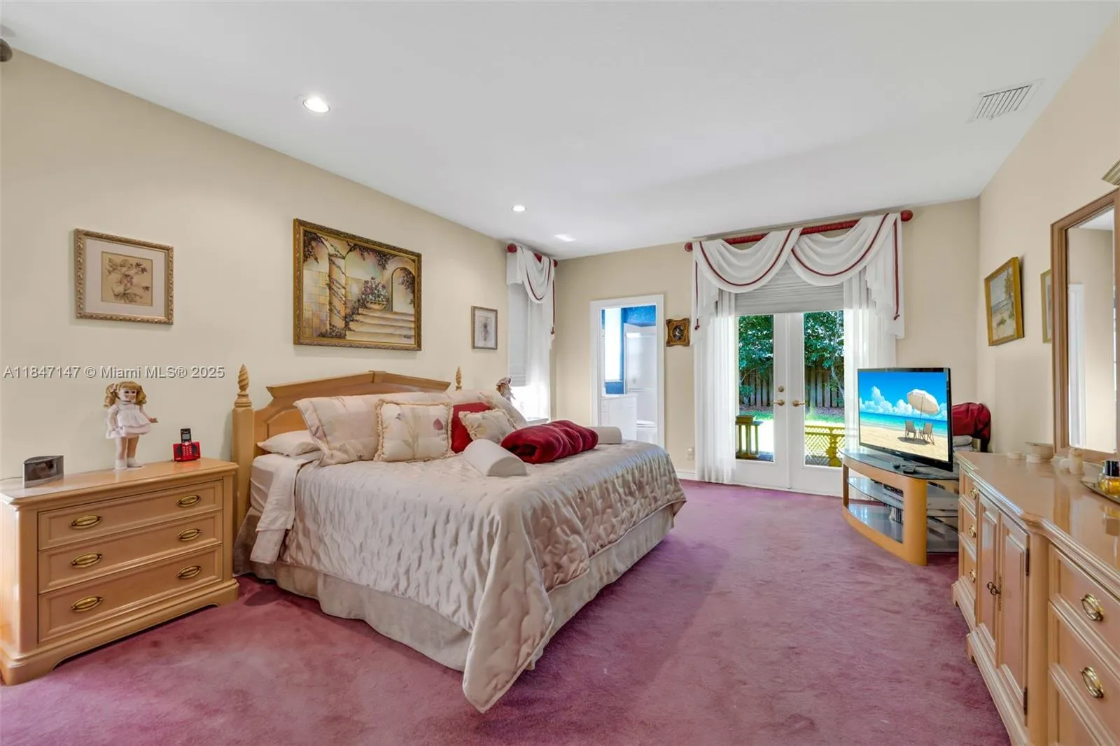 Cooper City, Florida 33026, United States, 5 Bedrooms Bedrooms, ,5 BathroomsBathrooms,Residential,Active,178749