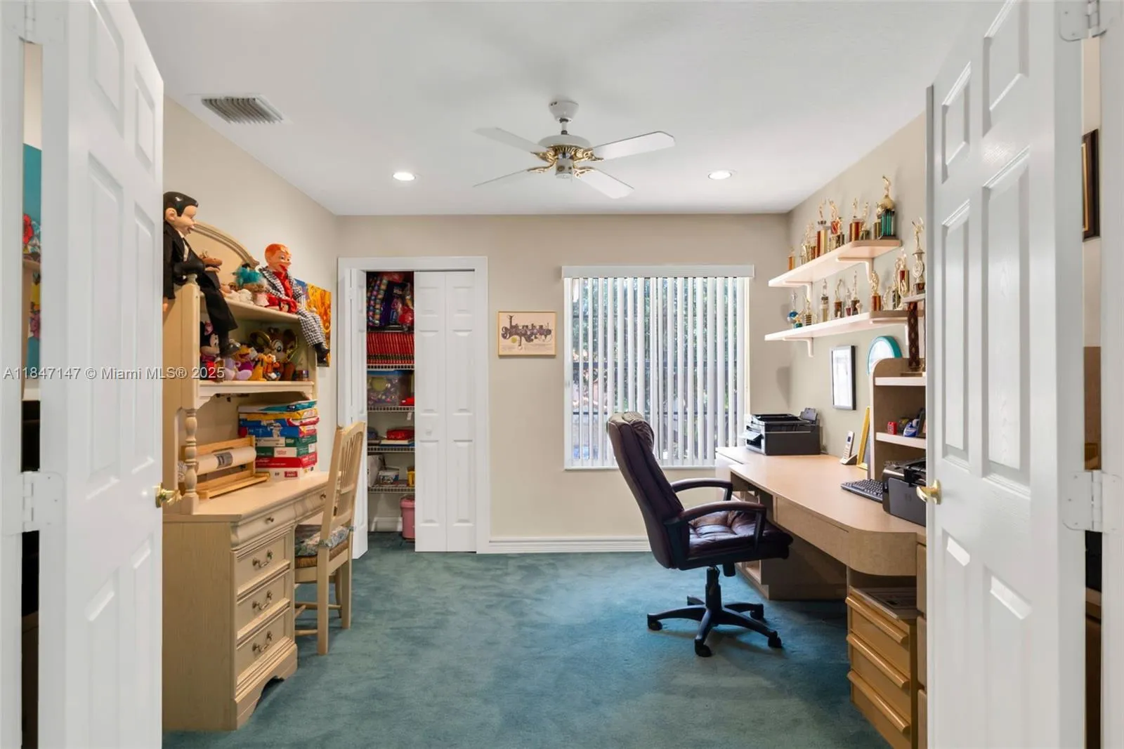 Cooper City, Florida 33026, United States, 5 Bedrooms Bedrooms, ,5 BathroomsBathrooms,Residential,Active,178749