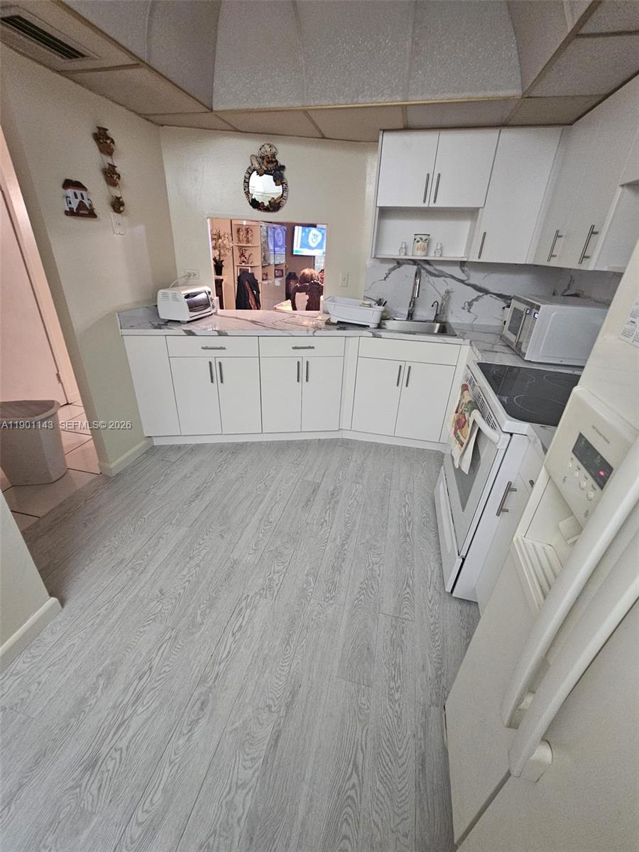 JADE WINDS GROUP ALLAMAND - Residential