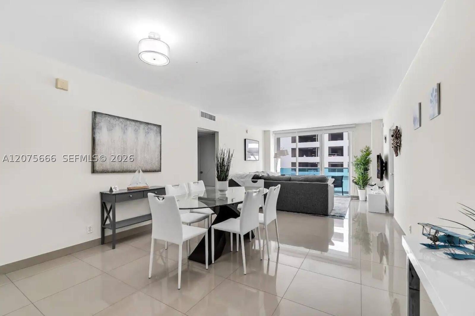 4001 S Ocean Dr 5J