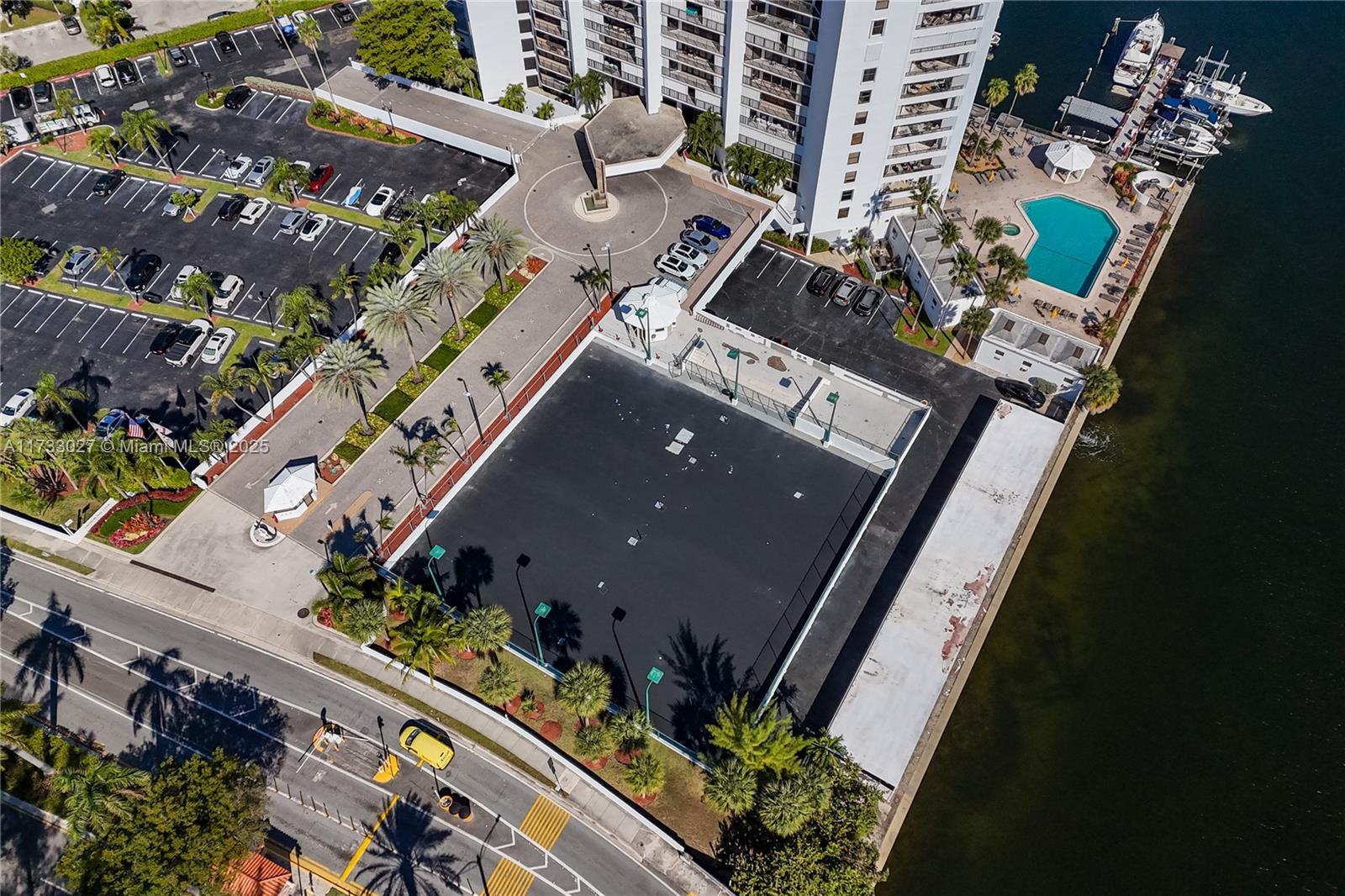 ANCHOR BAY CLUB CONDO - Residential