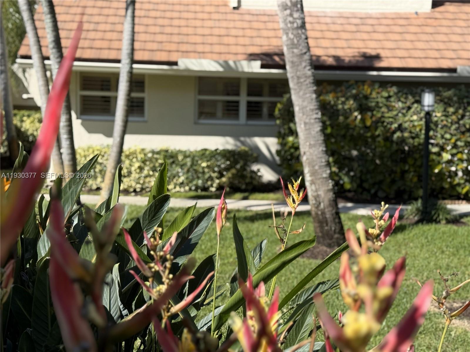 THE BEACHCOMBER - Residential