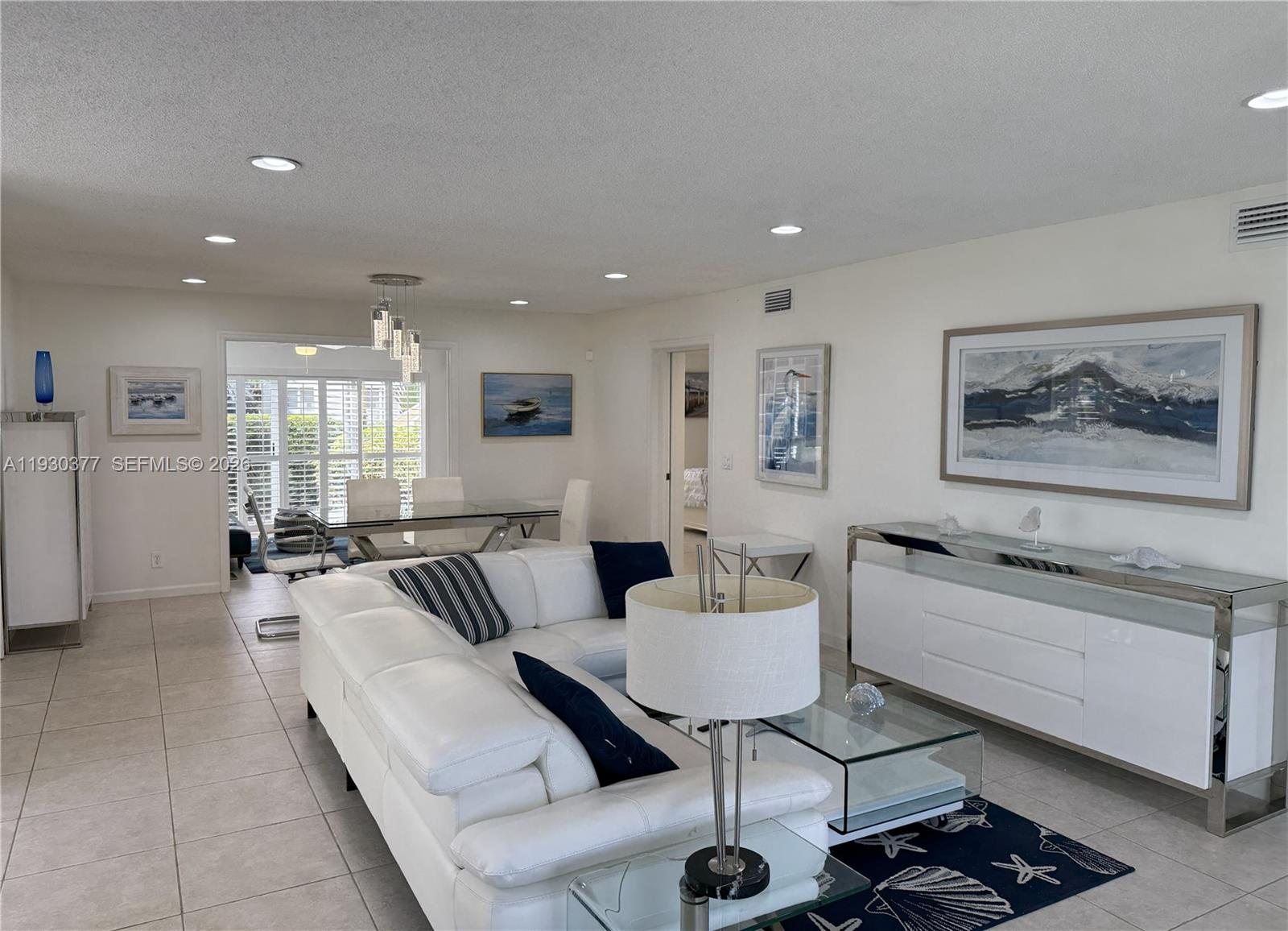 THE BEACHCOMBER - Residential