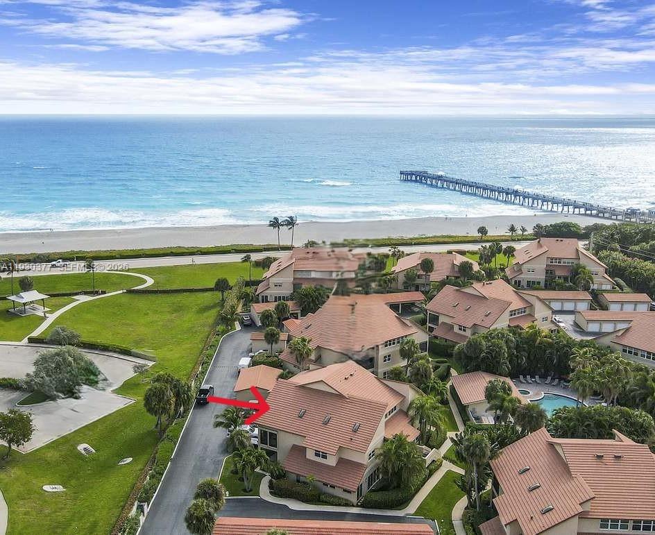 THE BEACHCOMBER - Residential