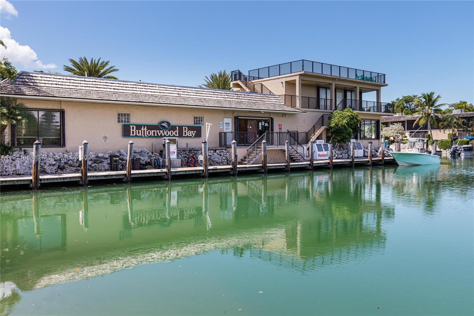 BUTTONWOOD BAY CLUB CONDO - Residential Lease