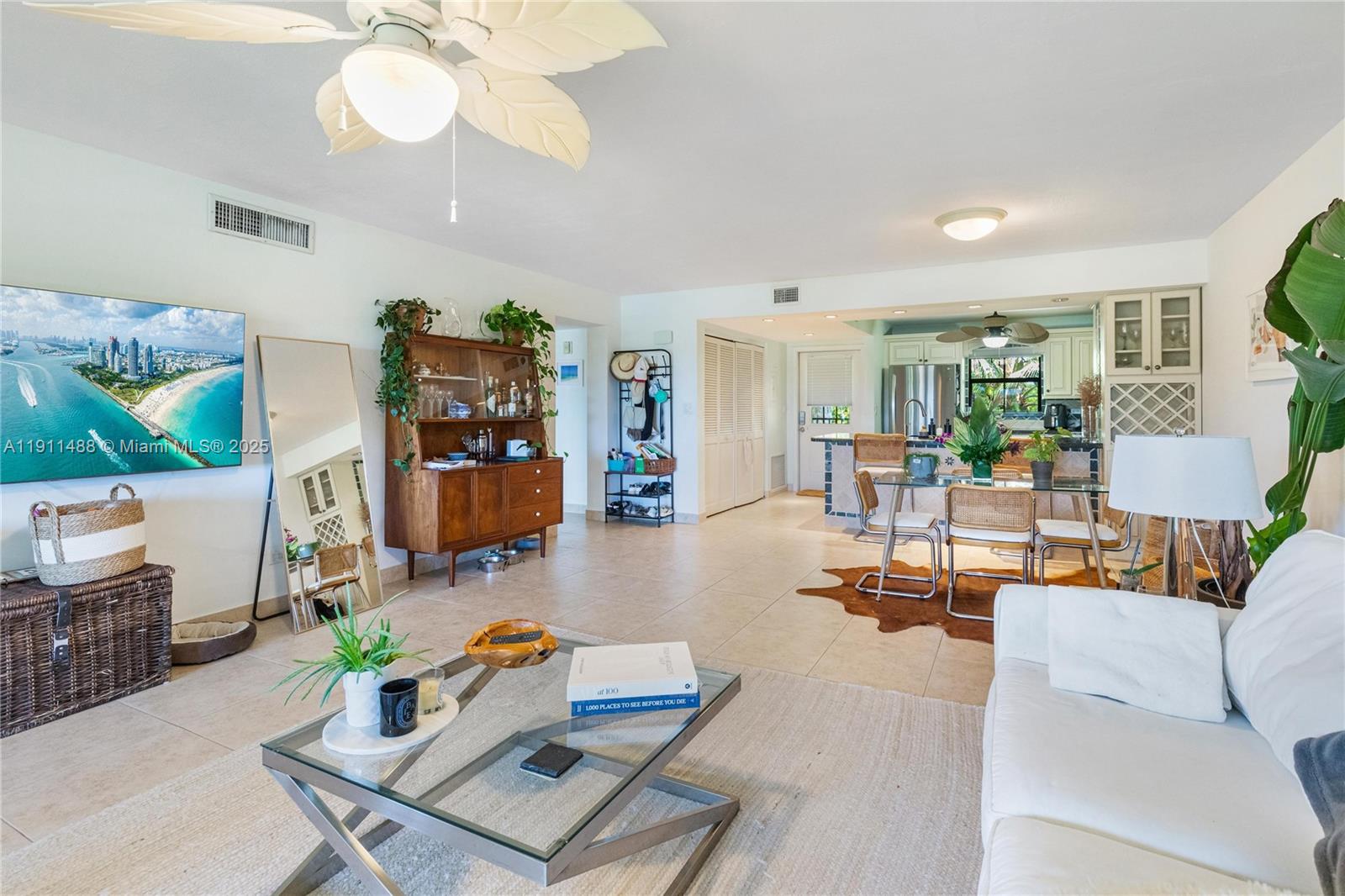 BUTTONWOOD BAY CLUB CONDO - Residential Lease