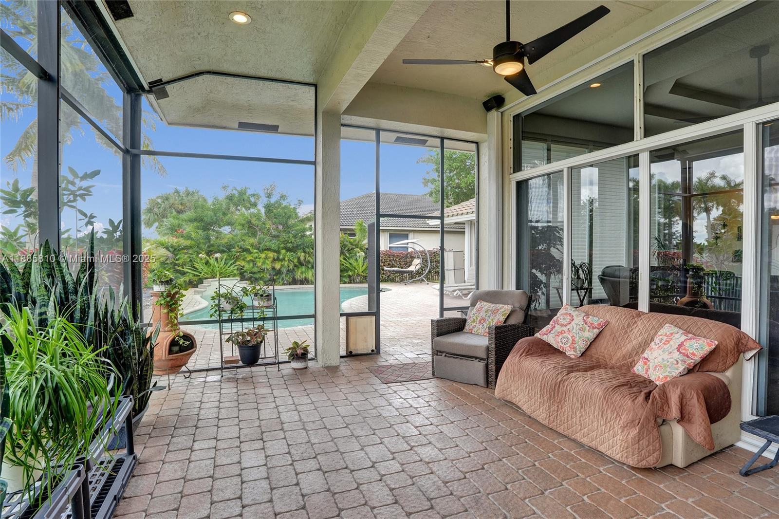 HERON BAY LONG COVE - Residential