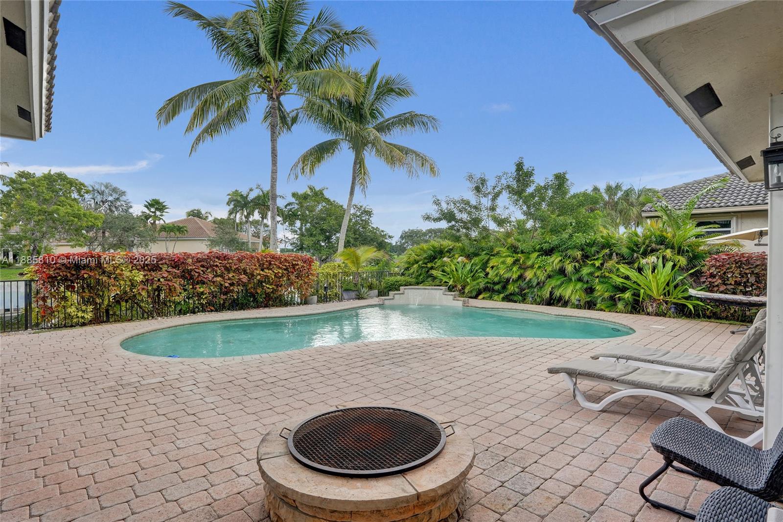 HERON BAY LONG COVE - Residential