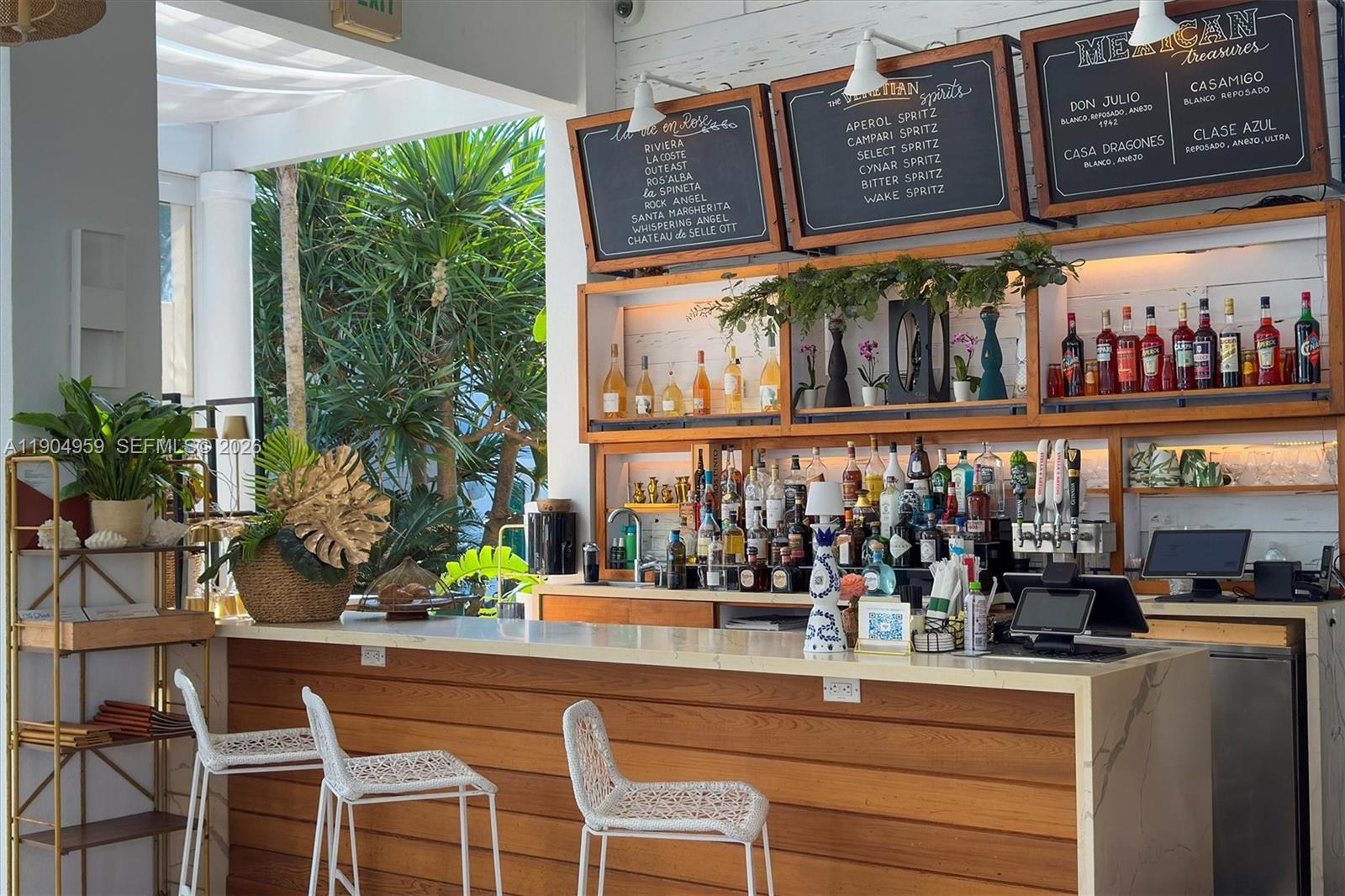 CONTINUUM ON SOUTH BEACH - Residential