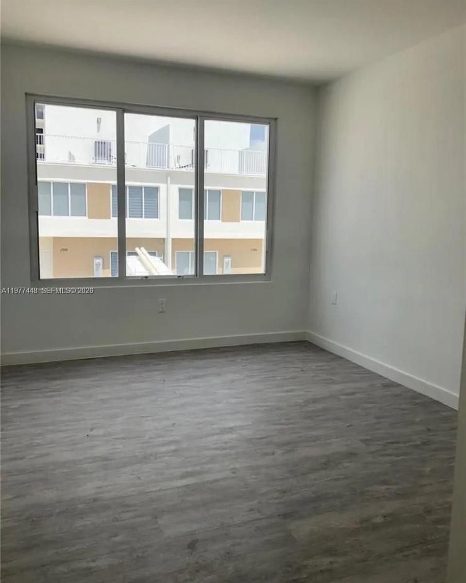 PARADISE GARDENS - Residential Lease