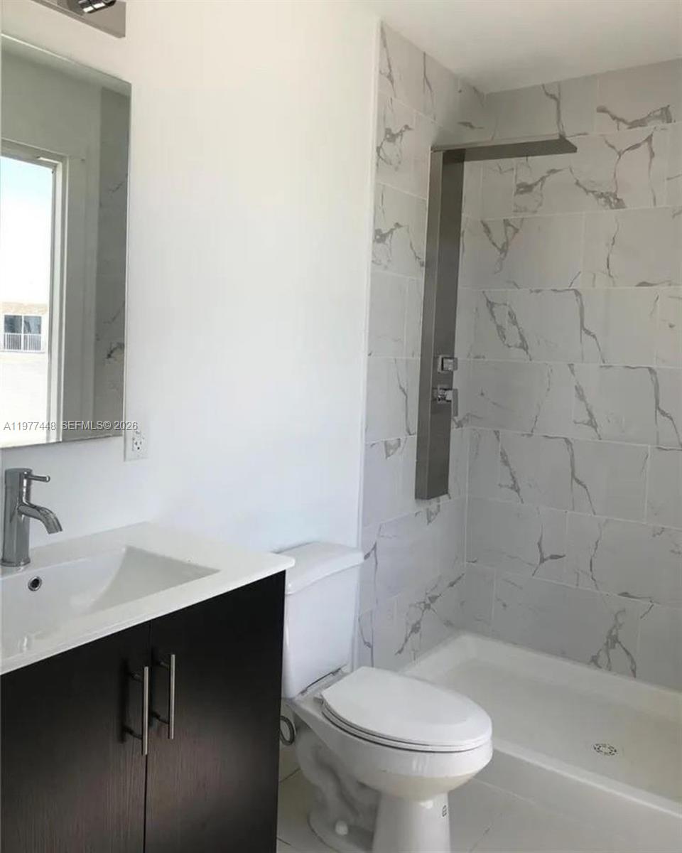 PARADISE GARDENS - Residential Lease