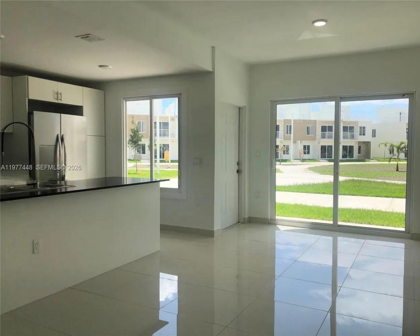 PARADISE GARDENS - Residential Lease