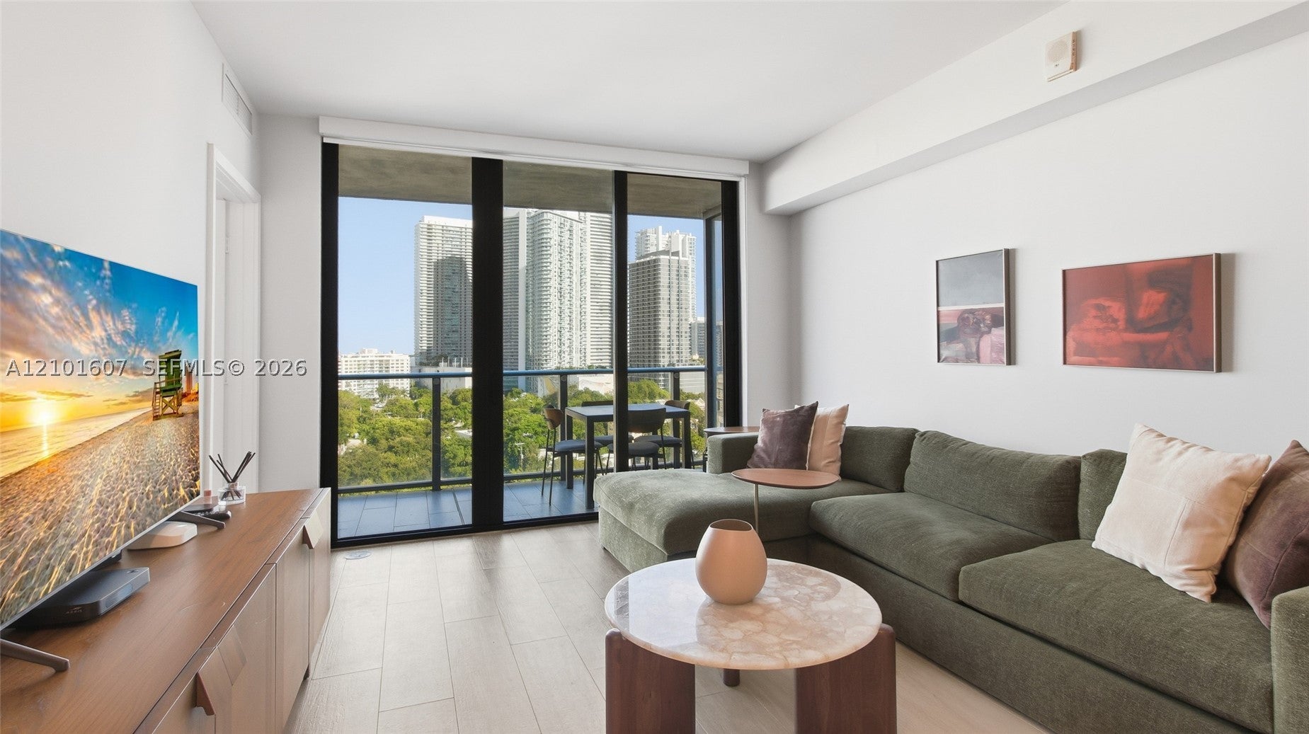 121 NE 34th St 1106A
