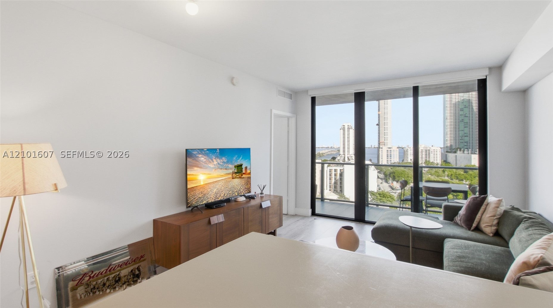 121 NE 34th St 1106A