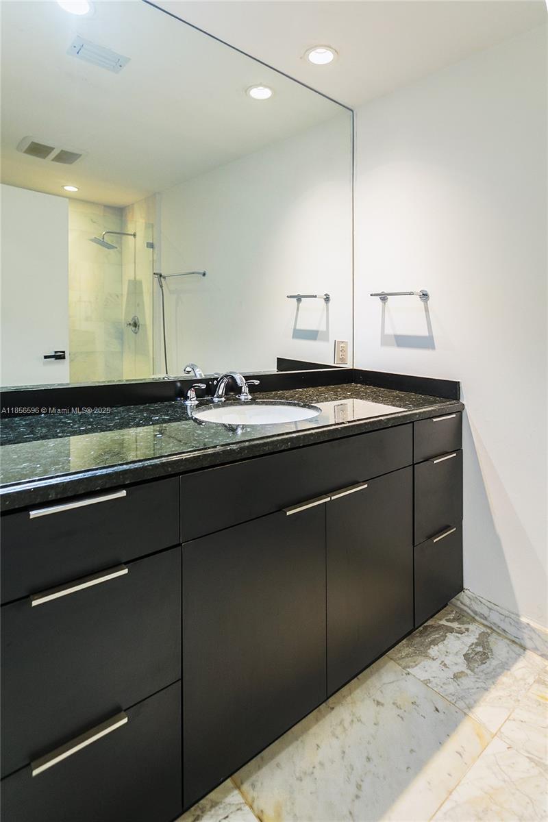 KEYSTONE POINT SEC 1 - Residential Lease