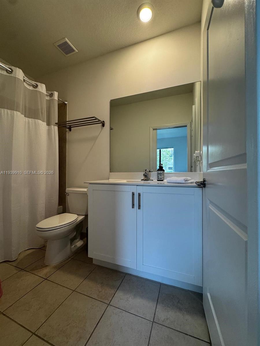 VIA VENTURA NEIGHBORHOOD - Residential