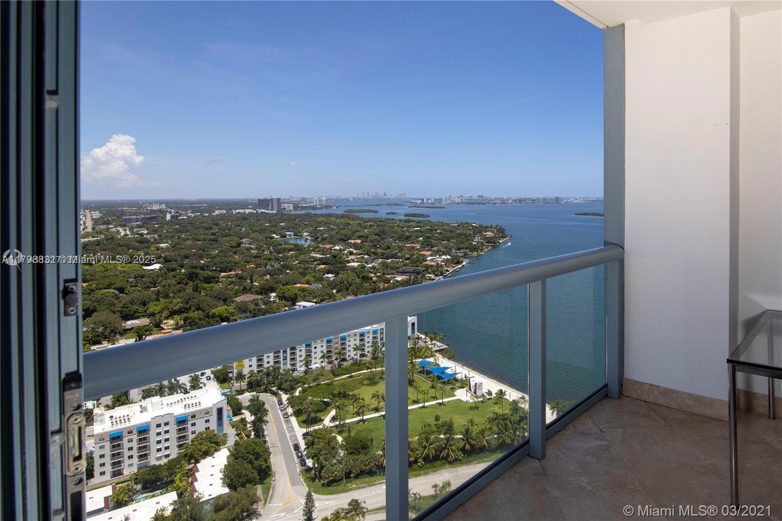 BLUE CONDO - Residential