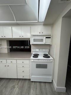 FIRST GULFSTREAM GARDEN - Residential