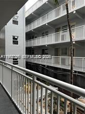 FIRST GULFSTREAM GARDEN - Residential