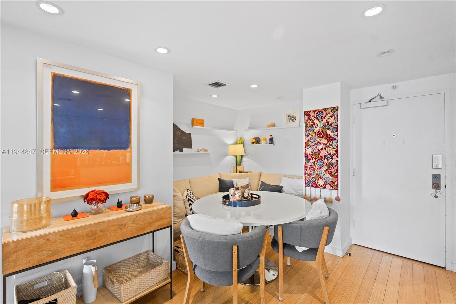 BRICKELL HARBOUR CONDO - Residential