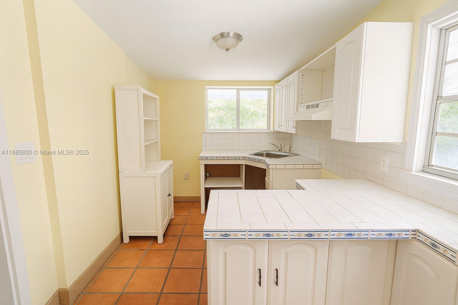 BAYWOOD - Residential