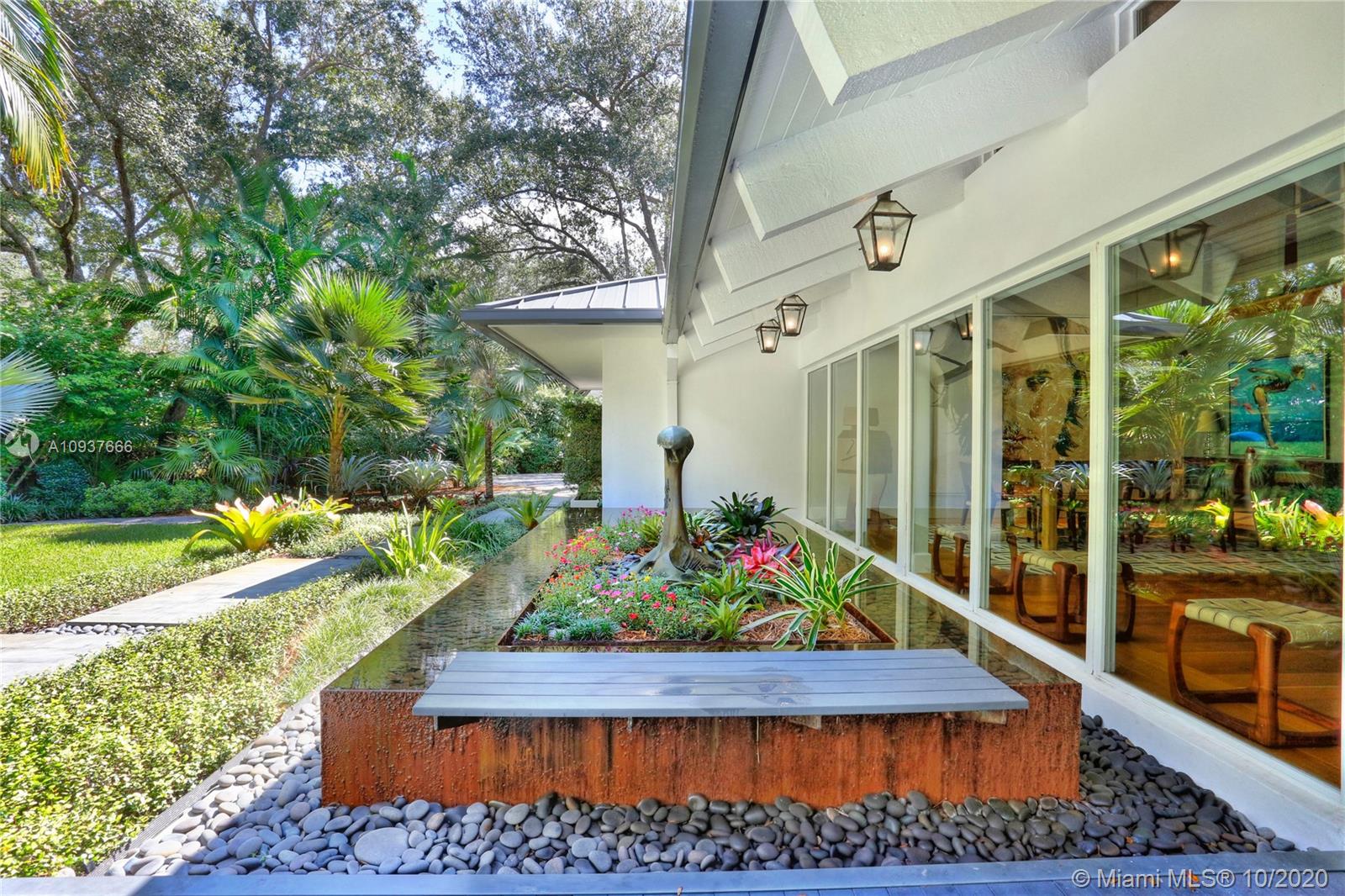 SNAPPER CREEK OAKS - Residential