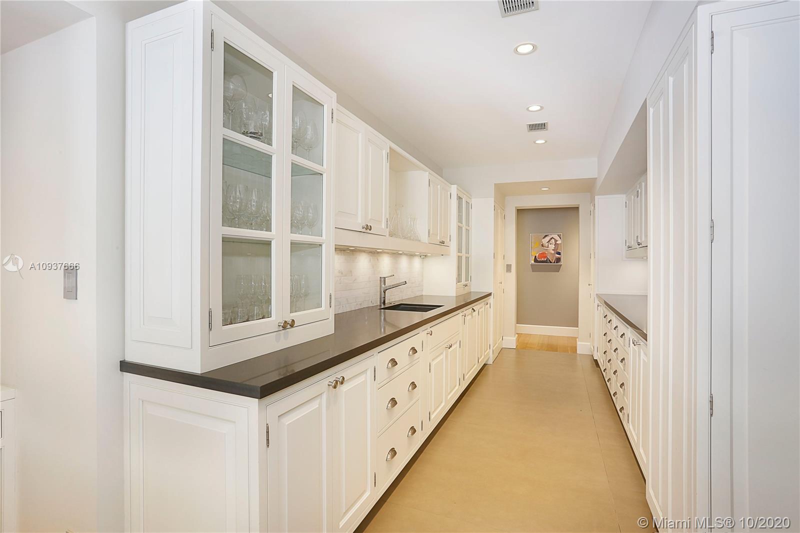 SNAPPER CREEK OAKS - Residential