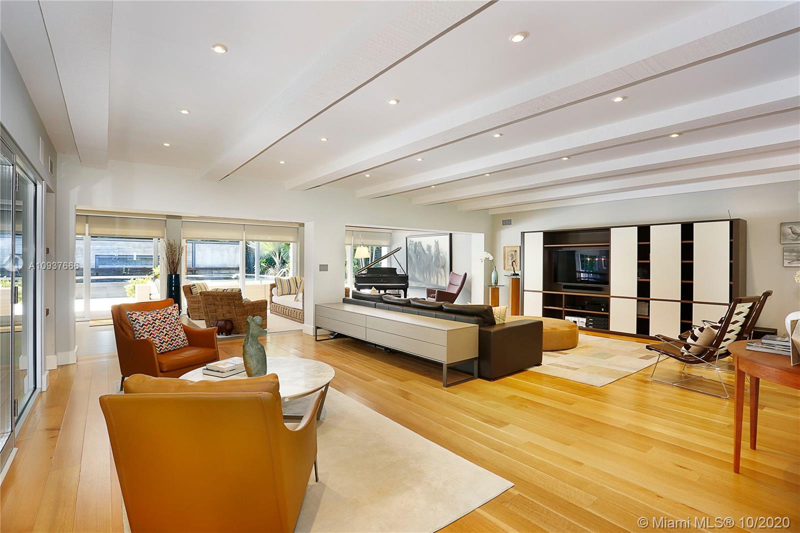 SNAPPER CREEK OAKS - Residential