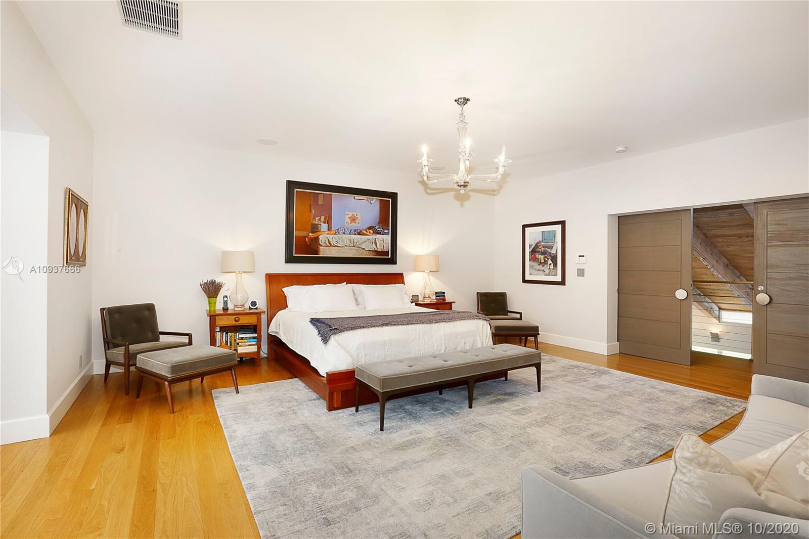 SNAPPER CREEK OAKS - Residential