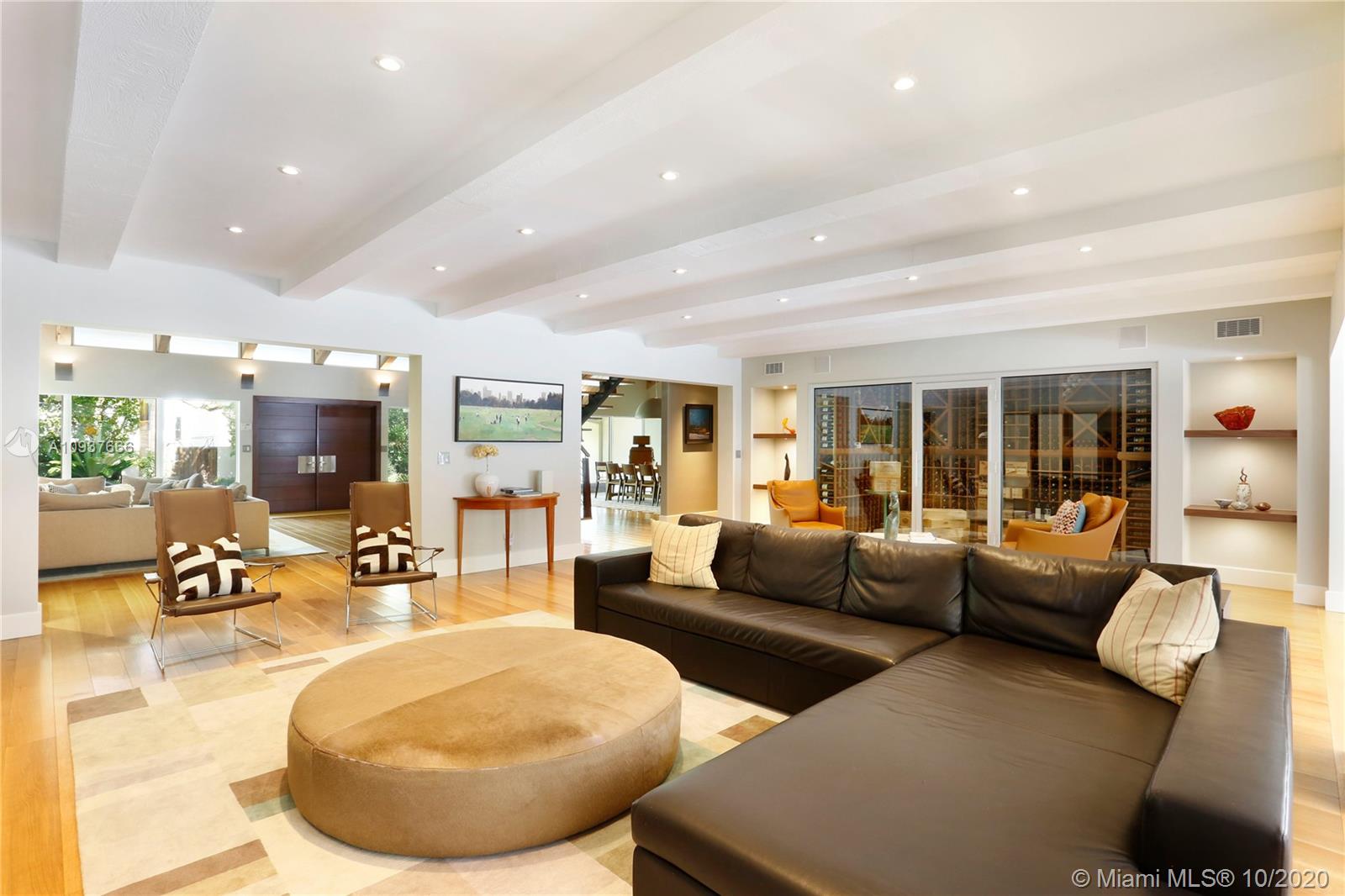 SNAPPER CREEK OAKS - Residential