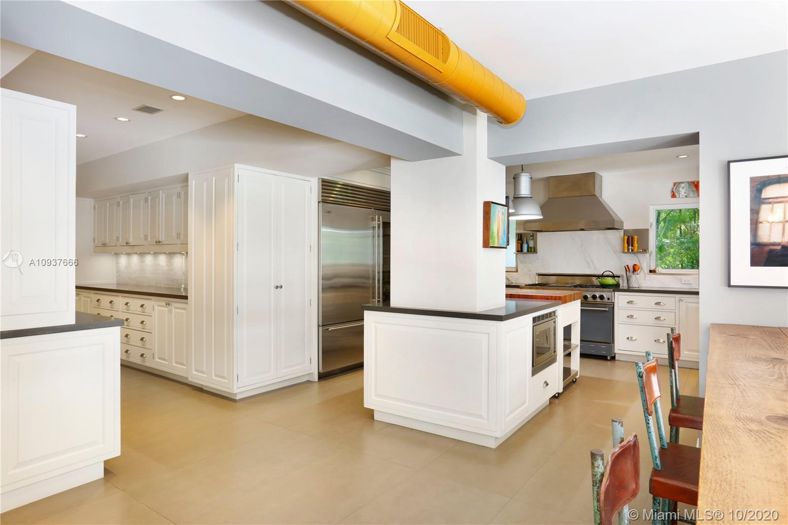 SNAPPER CREEK OAKS - Residential