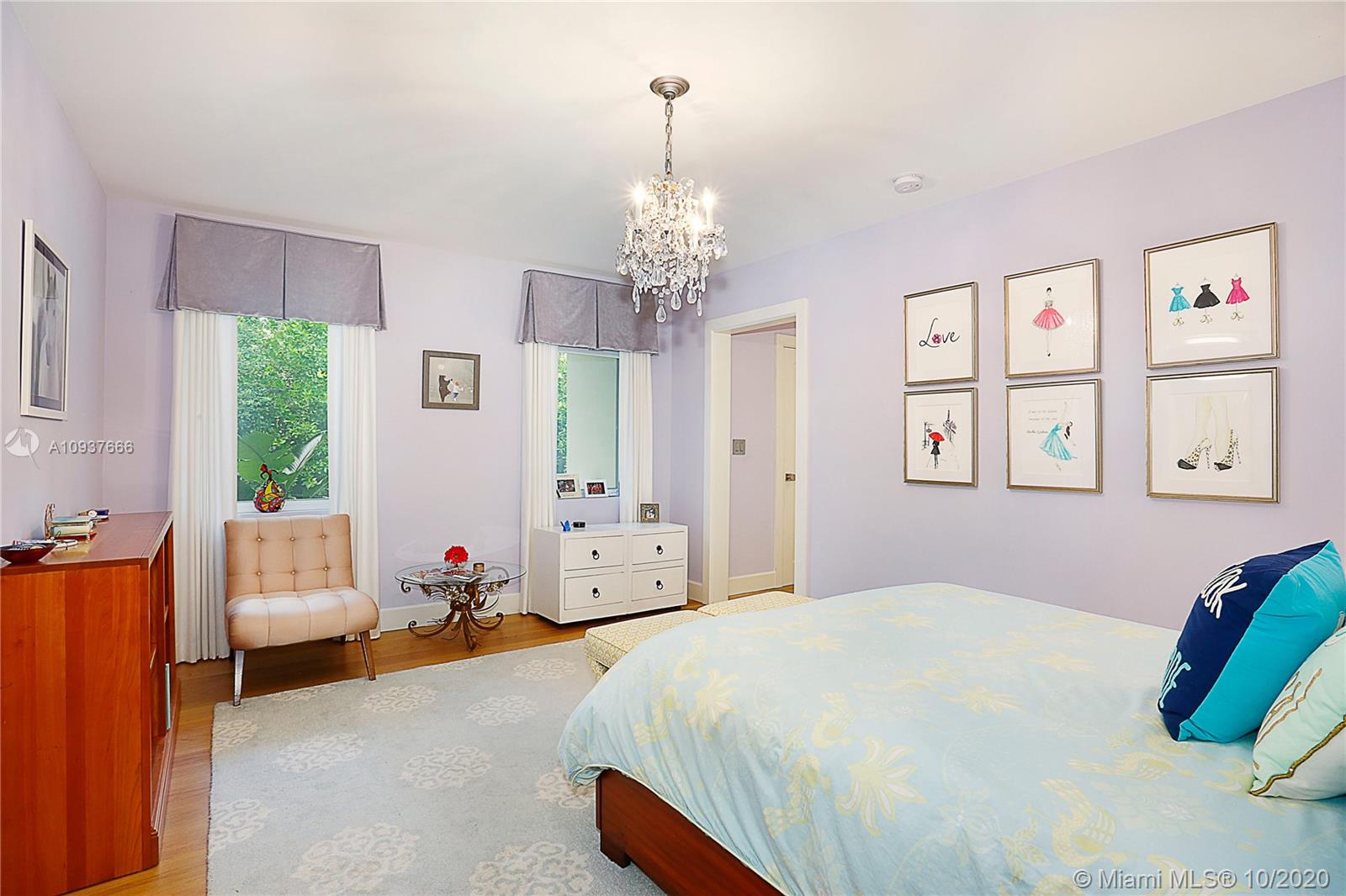 SNAPPER CREEK OAKS - Residential