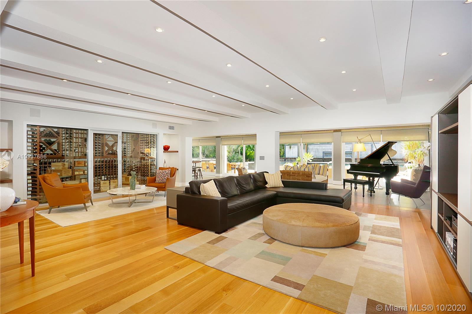 SNAPPER CREEK OAKS - Residential