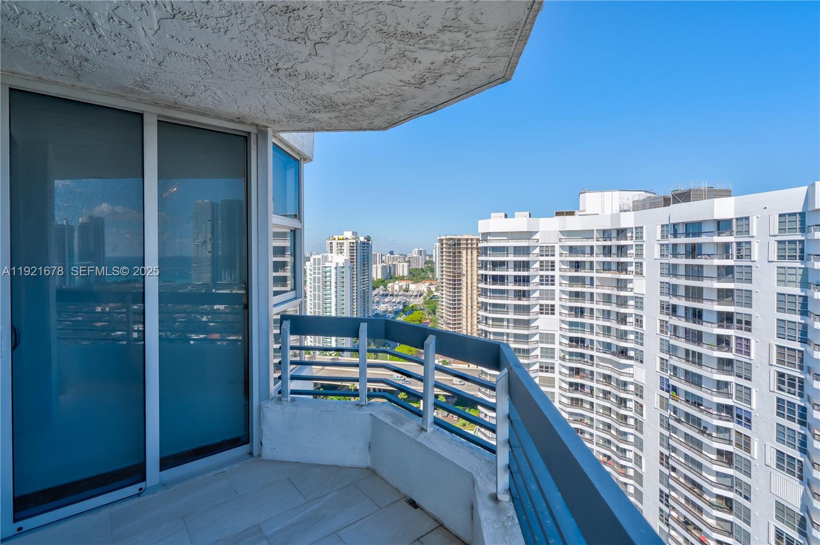 MYSTIC POINTE CONDO NO TH - Residential