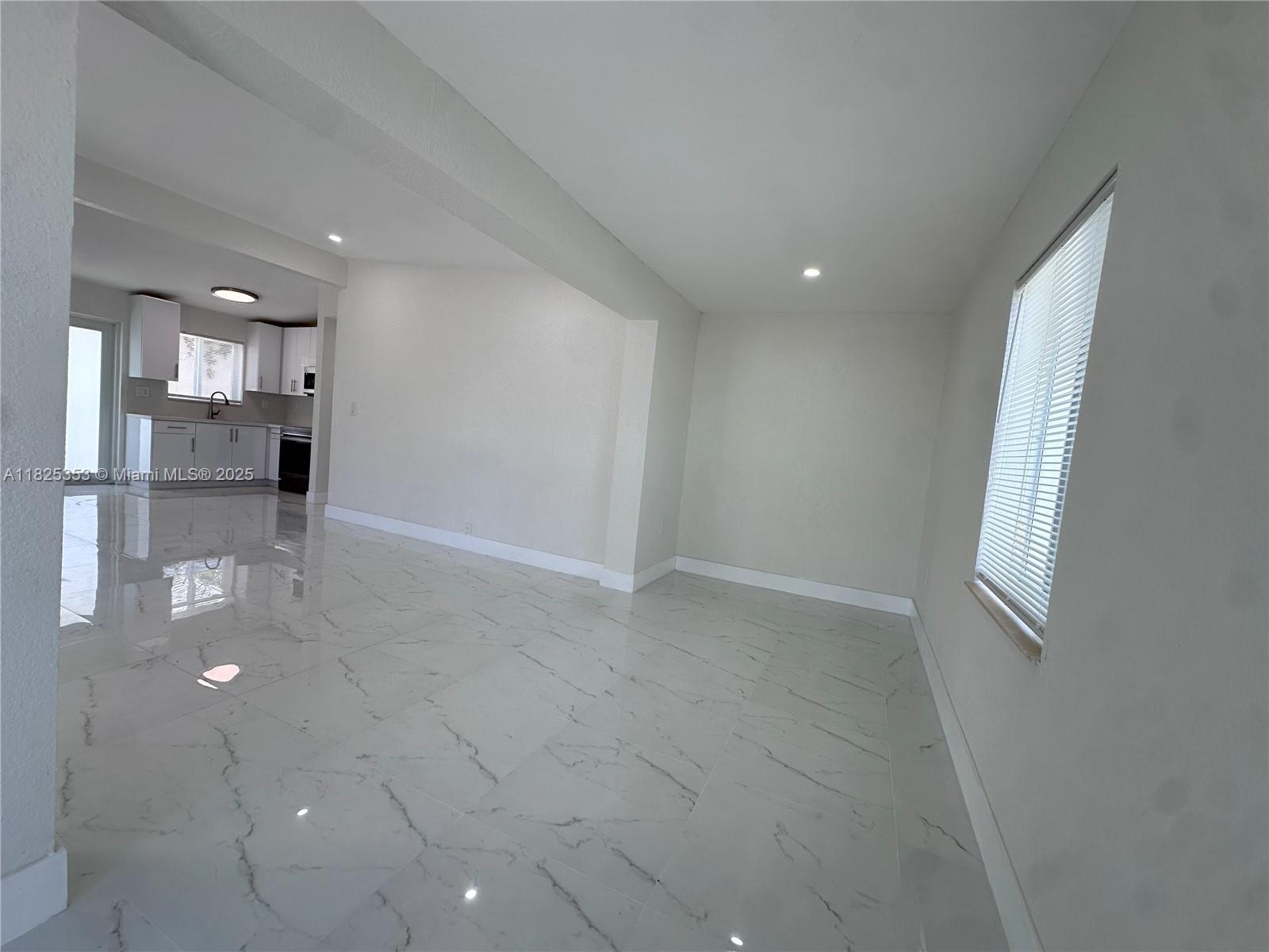 3231 NW 48th Ter