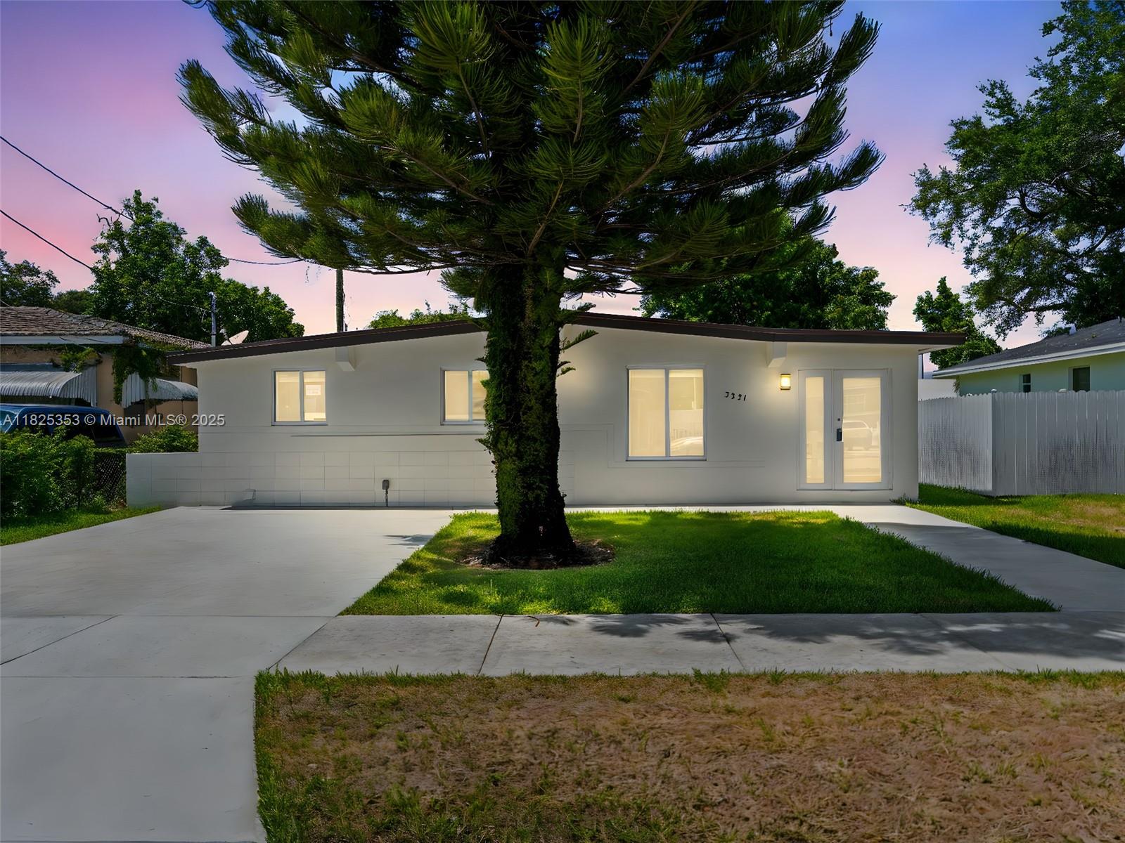3231 NW 48th Ter