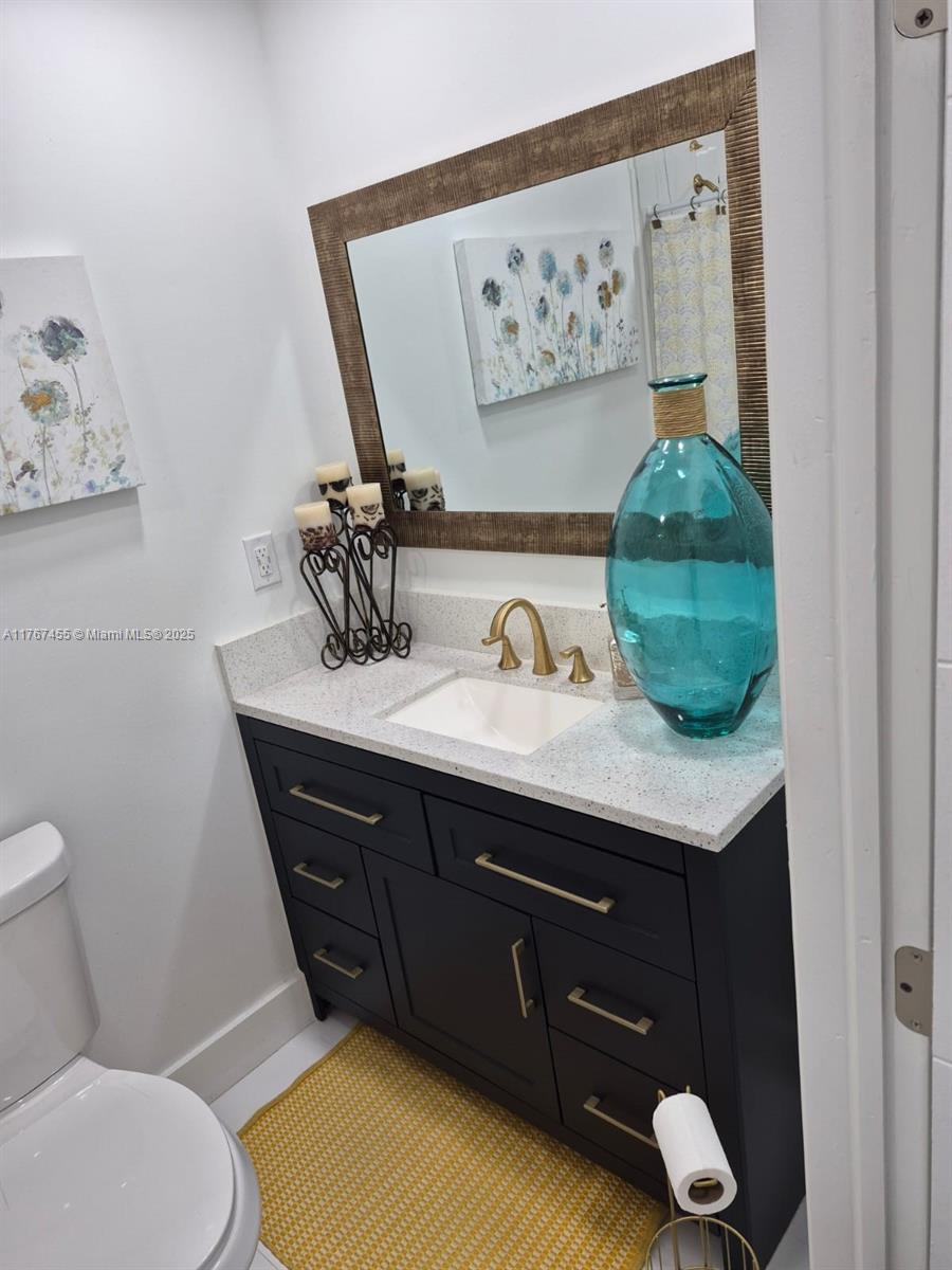 HOLIDAY PARK 1 CONDO - Residential