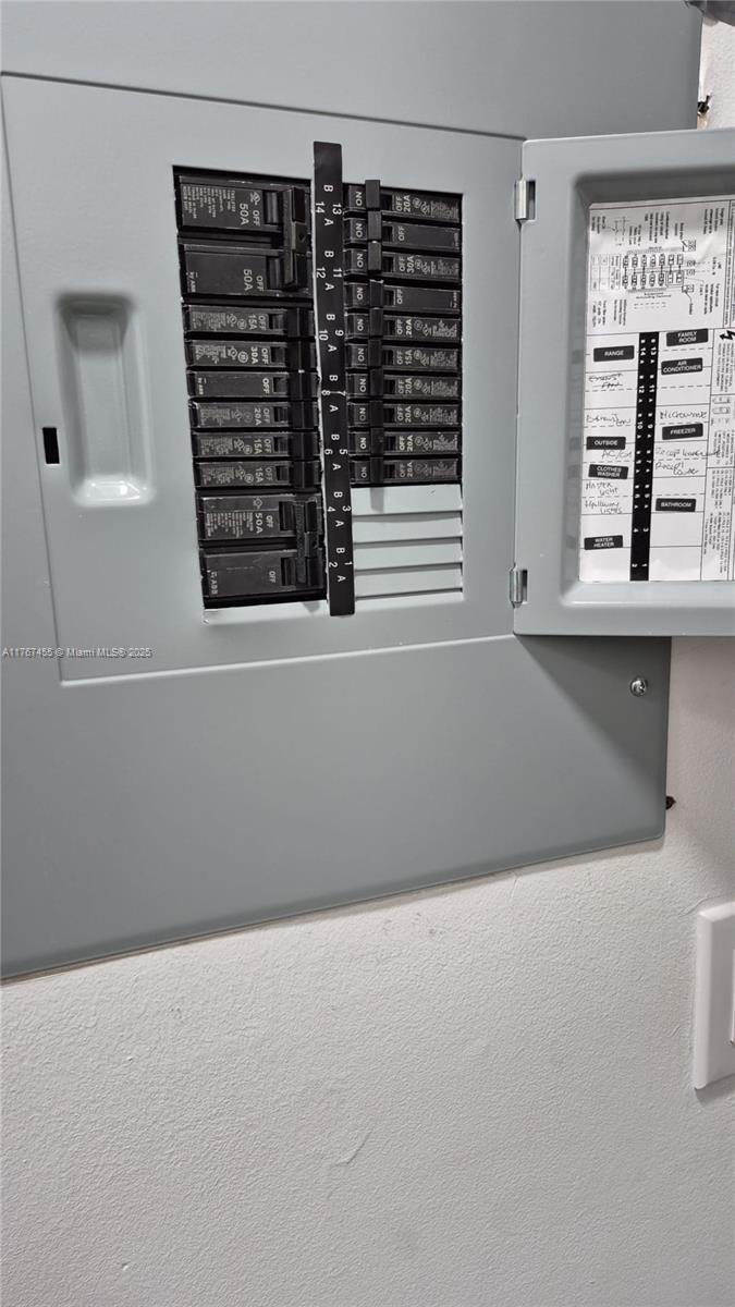 HOLIDAY PARK 1 CONDO - Residential