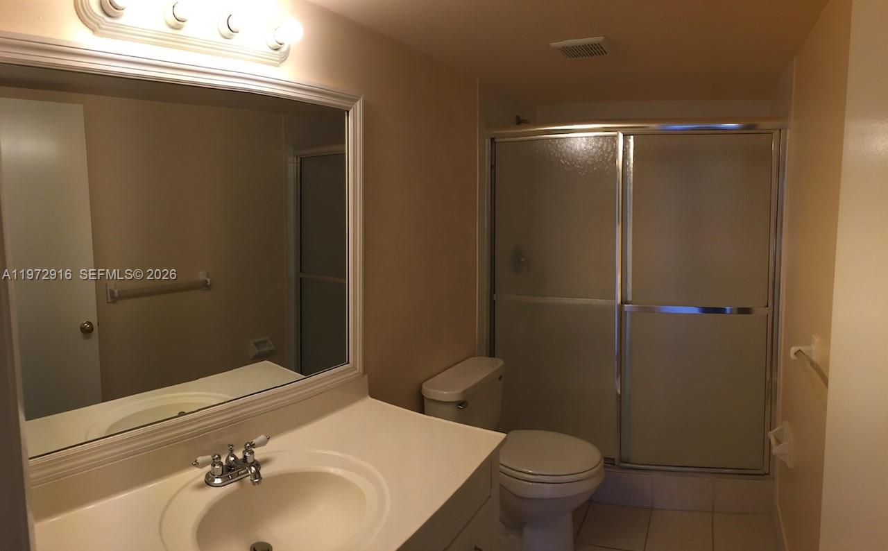 RAMBLEWOOD EAST CONDO - Residential